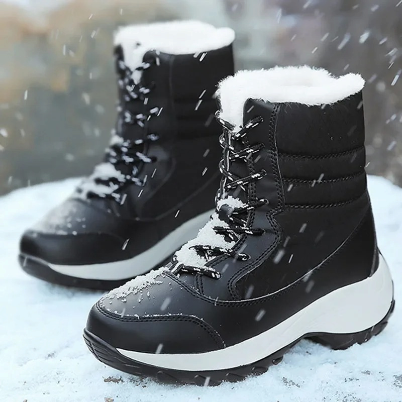 FrostTrek - Damen Winter Schneestiefel mit Plüschfutter und Plateausohle