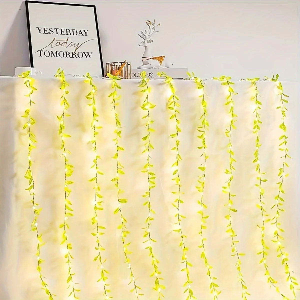 Feeria - LED-Lichterkette mit Blättern