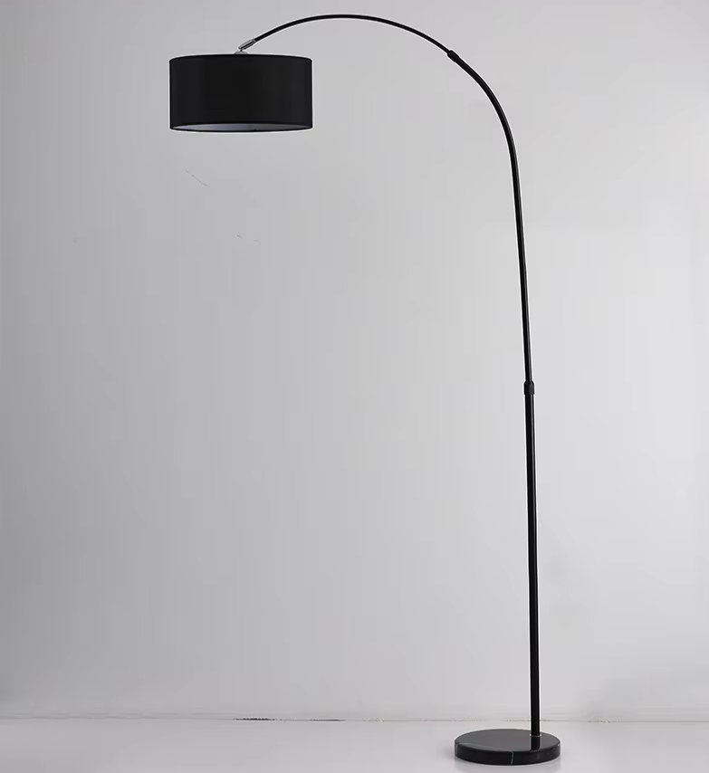 Torcia - Stehleuchte aus Aluminium mit Stoffschirm