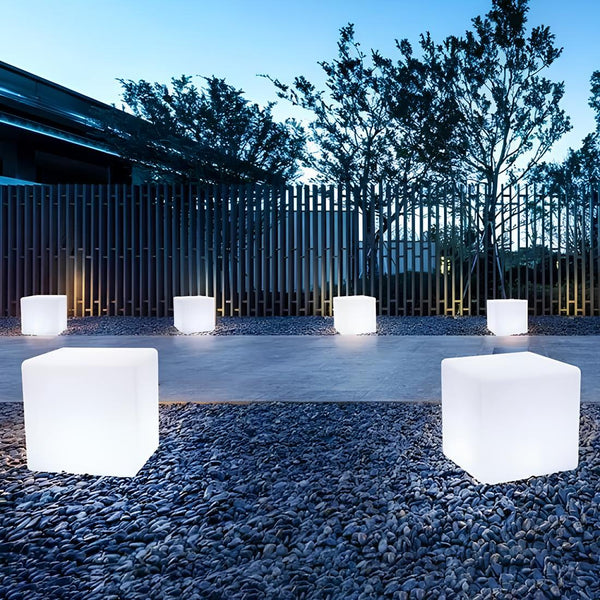 Würfelförmige - LED-Gartenleuchte mit Akku