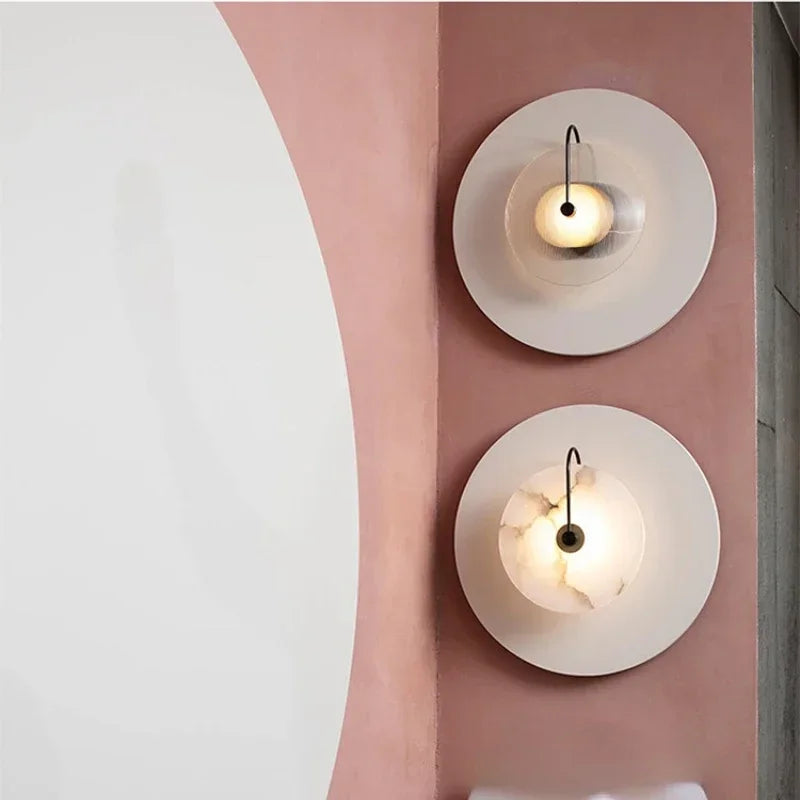 Flanca - LED-Wandleuchte im Monddesign