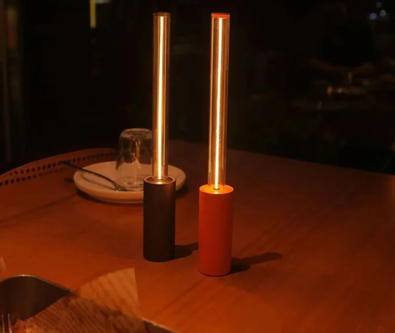 Noctua - LED-Nachttischlampe mit Atemlicht und