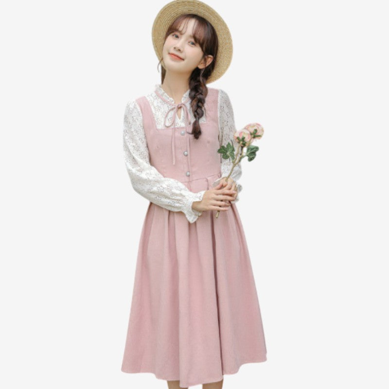 Damen-Dirndl mit Herz-Ausschnitt
