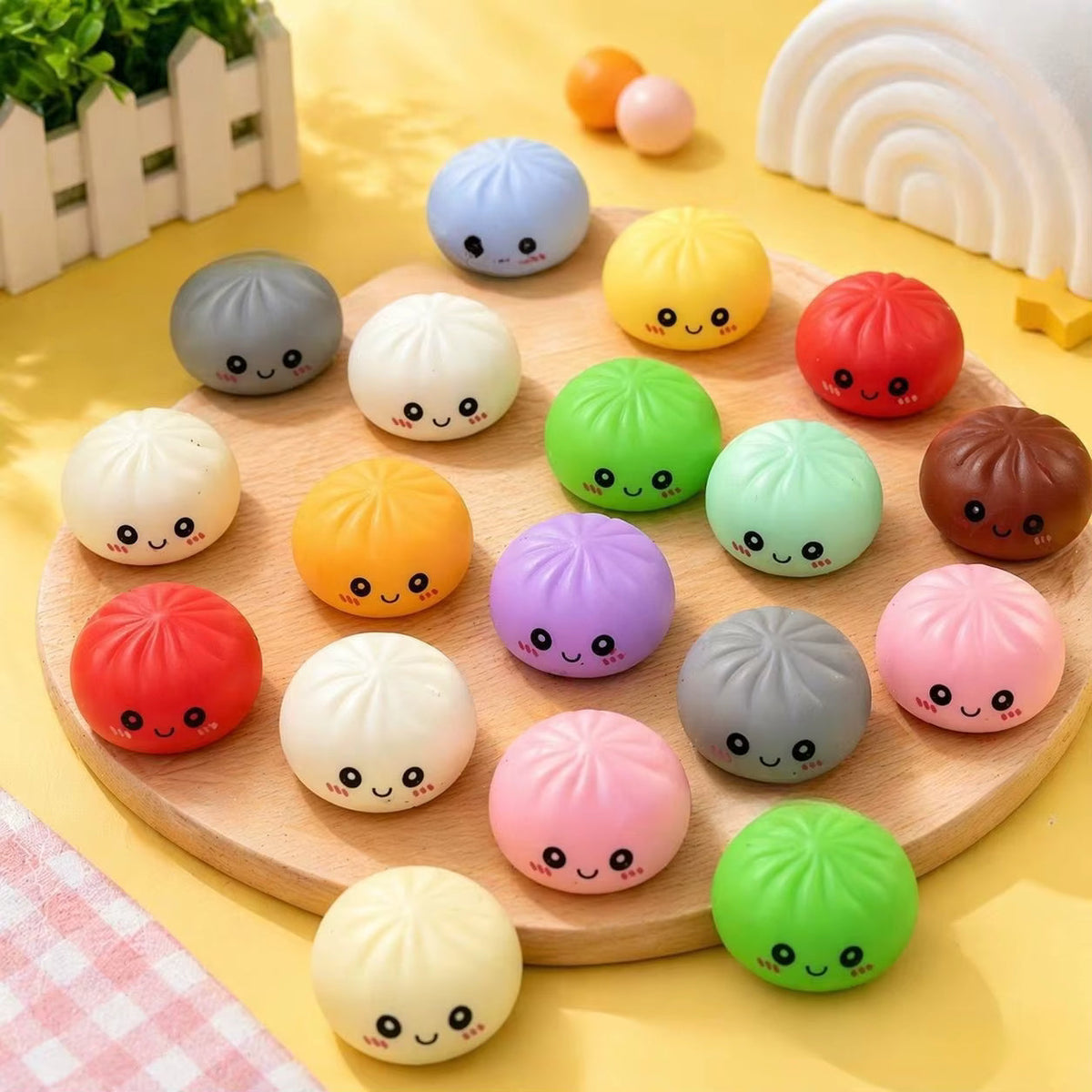 Squishora - Adventskalender mit 24 Squishy-Figuren