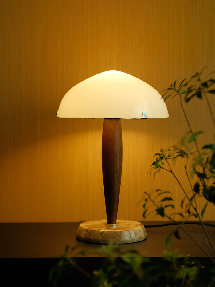 Mesalux - Elegante Tischlampe aus Glas & Walnuss mit Marmor