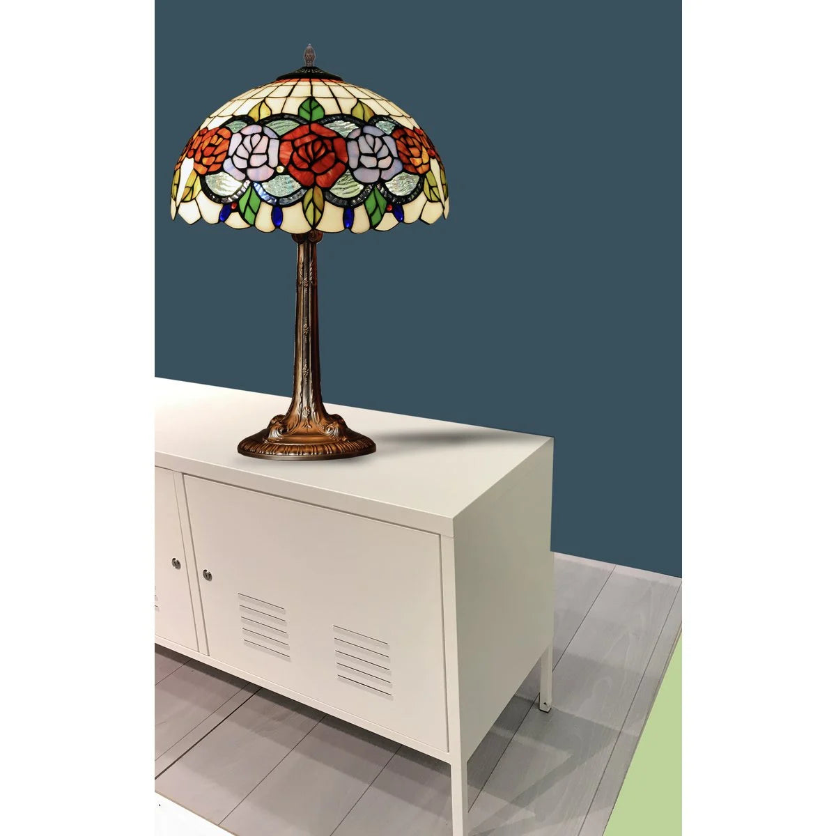 Alexandra - Lighting - Foma Tischleuchte mit Tiffany-Schirm