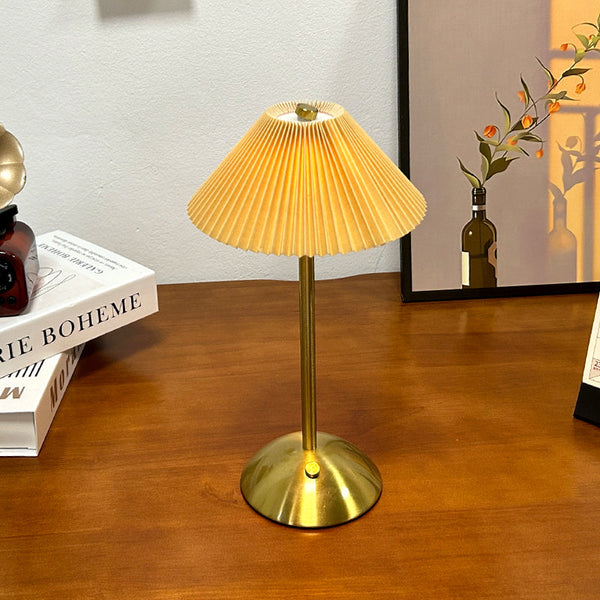 Brix - Kabellose Tischleuchte mit Stoffschirm