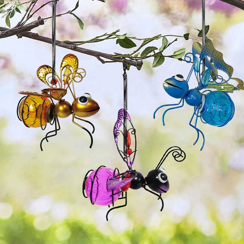 Solara - Solarbetriebene Hängeleuchte im Insekten-Design für
