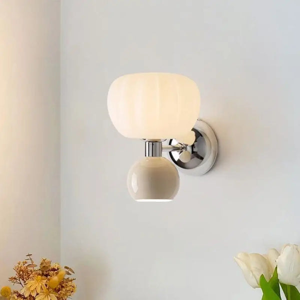 Luara - Moderne LED-Wandleuchte, cremefarbenes Harz