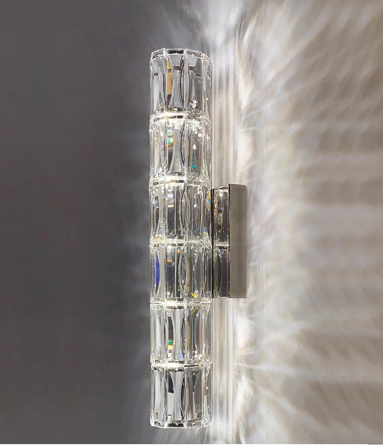 Brio - Kristall-LED-Wandleuchte aus Edelstahl