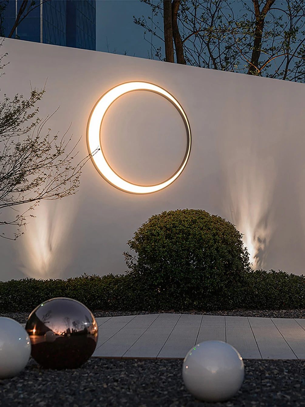 Vortia - LED-Wandleuchte IP65 für Innen- und Außenbereich