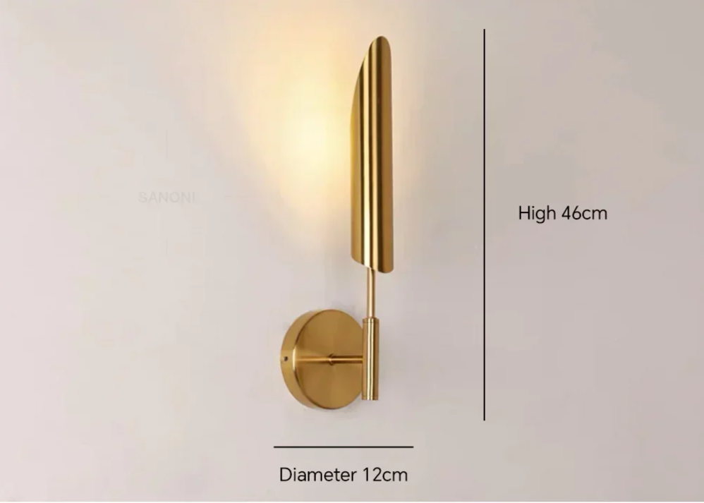 Lateralis - Goldene Wandleuchte mit klarem Glasschirm und