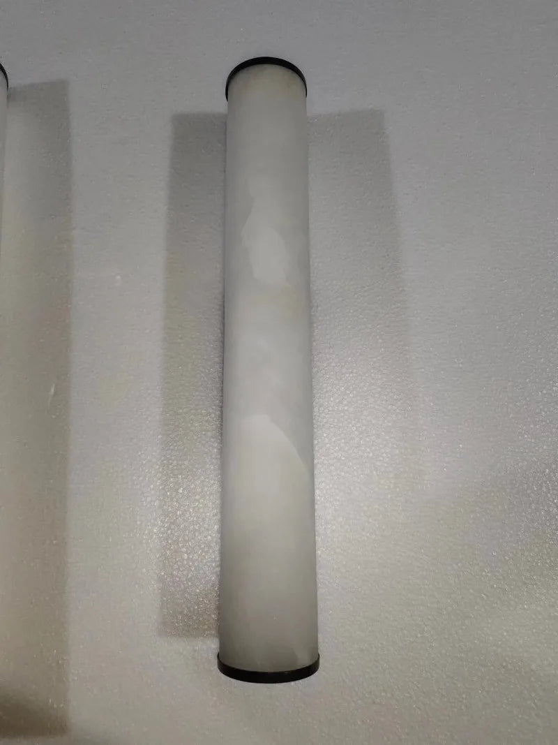 Minimalistische - Wandleuchte aus Kupfer und Marmor