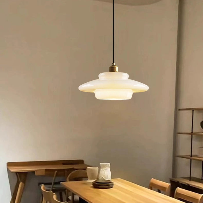 Aurela - Elegante Pendelleuchte aus weißem Glas – Zeitloses