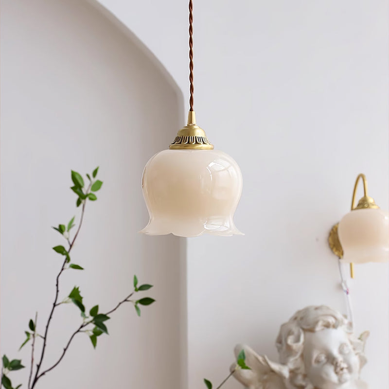 Vallei - Blume Pendelleuchte aus Messing und Kunstharz
