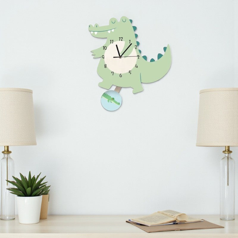 Wanduhr - Cartoon-Design mit Pendel