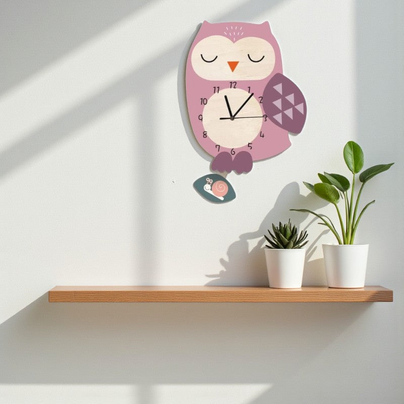 Wanduhr - Cartoon-Design mit Pendel