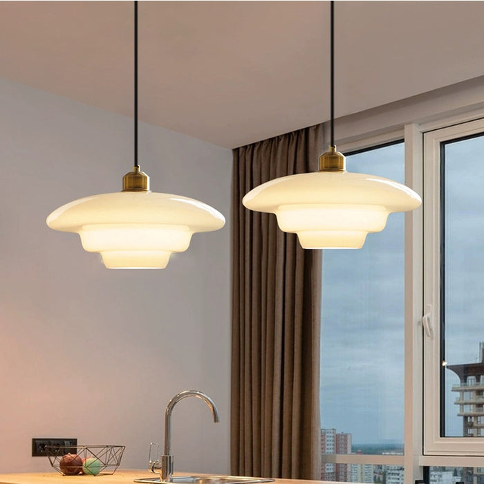Aurela - Elegante Pendelleuchte aus weißem Glas – Zeitloses
