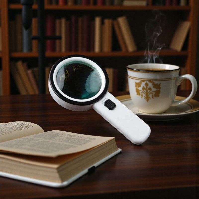 30 fache optische Lupe mit LED Beleuchtung für präzises Sehen