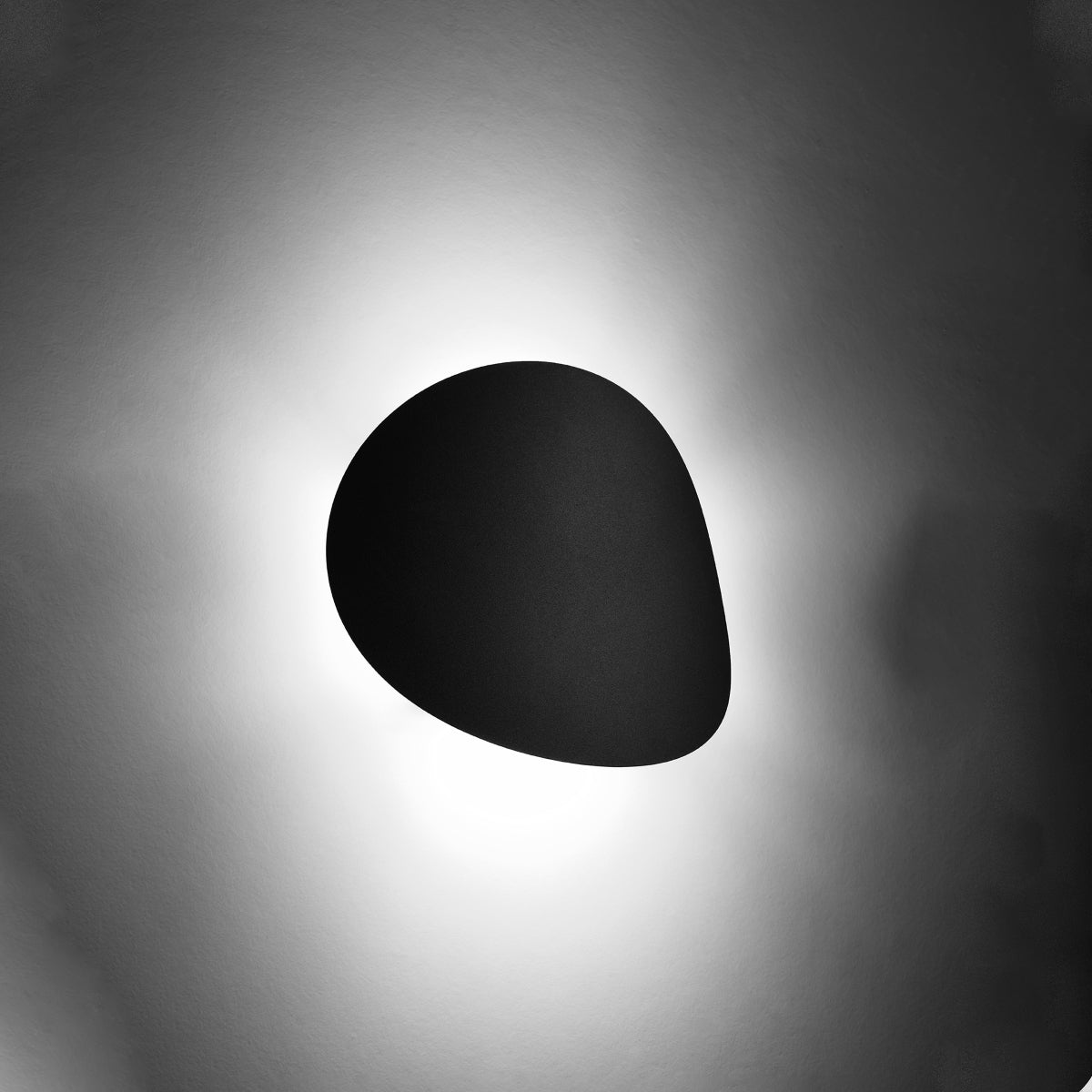 SENSES - Wandleuchte, schwarzer Stahl