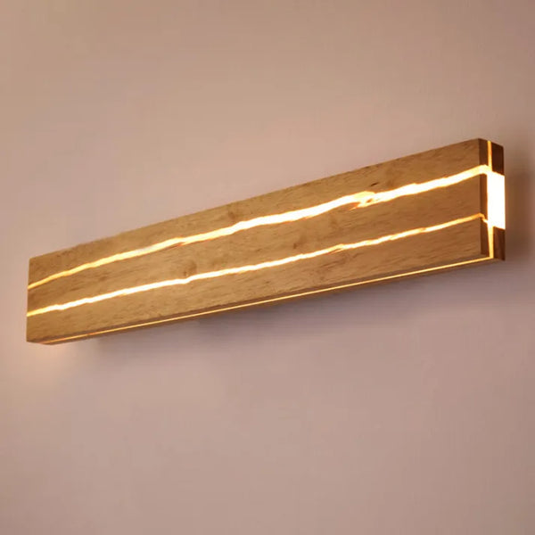 Lumera - LED-Wandleuchte in Holzoptik mit Rissmuster