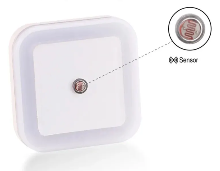 Astrum - Sensor-Nachtlicht mit EU-Stecker, LED, schaltet