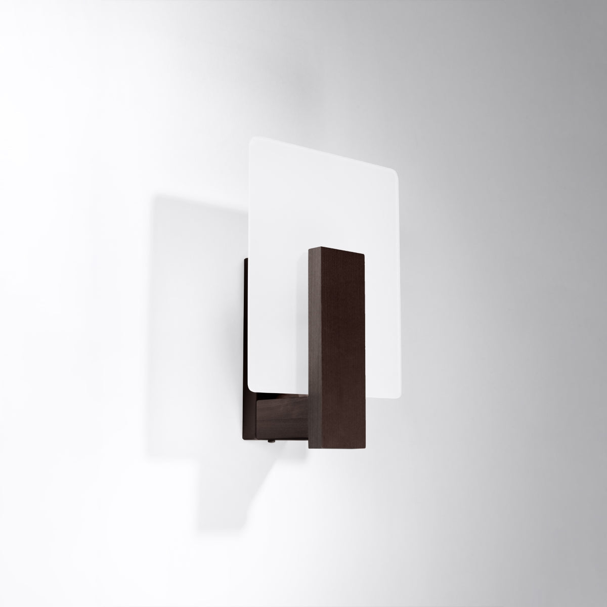 LAPPO - Wandleuchte aus Wenge-Holz