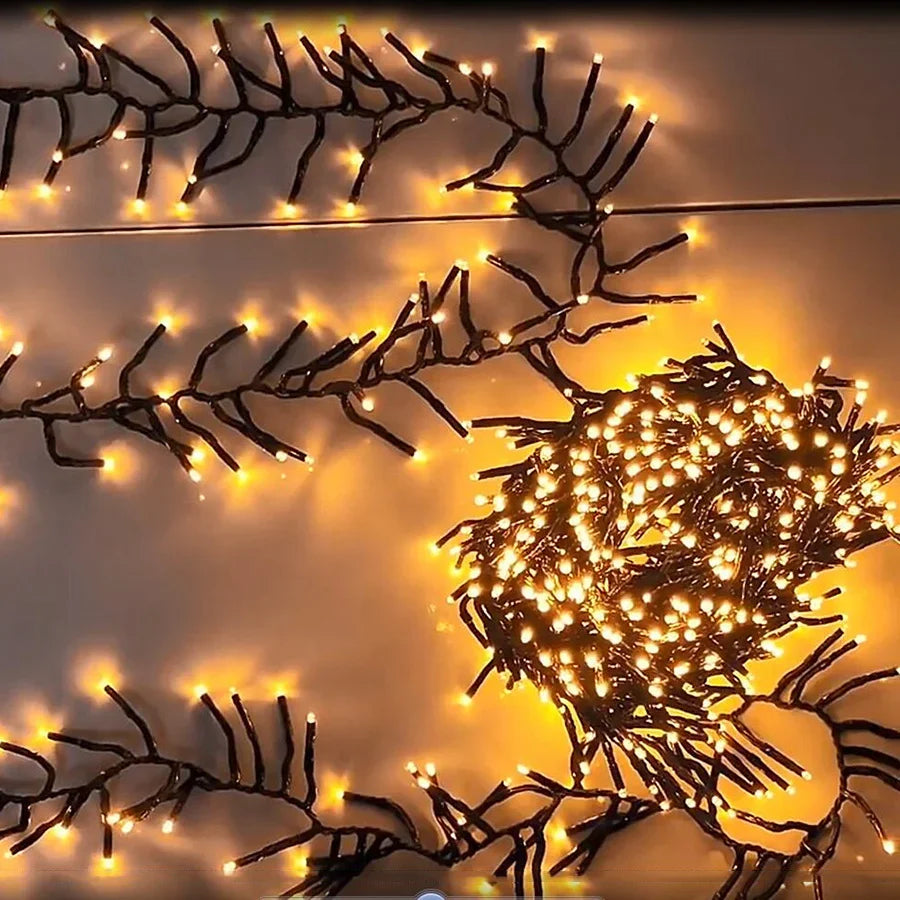 Sparkla - 25 m lange Lichterkette mit 2000 warmweißen LEDs