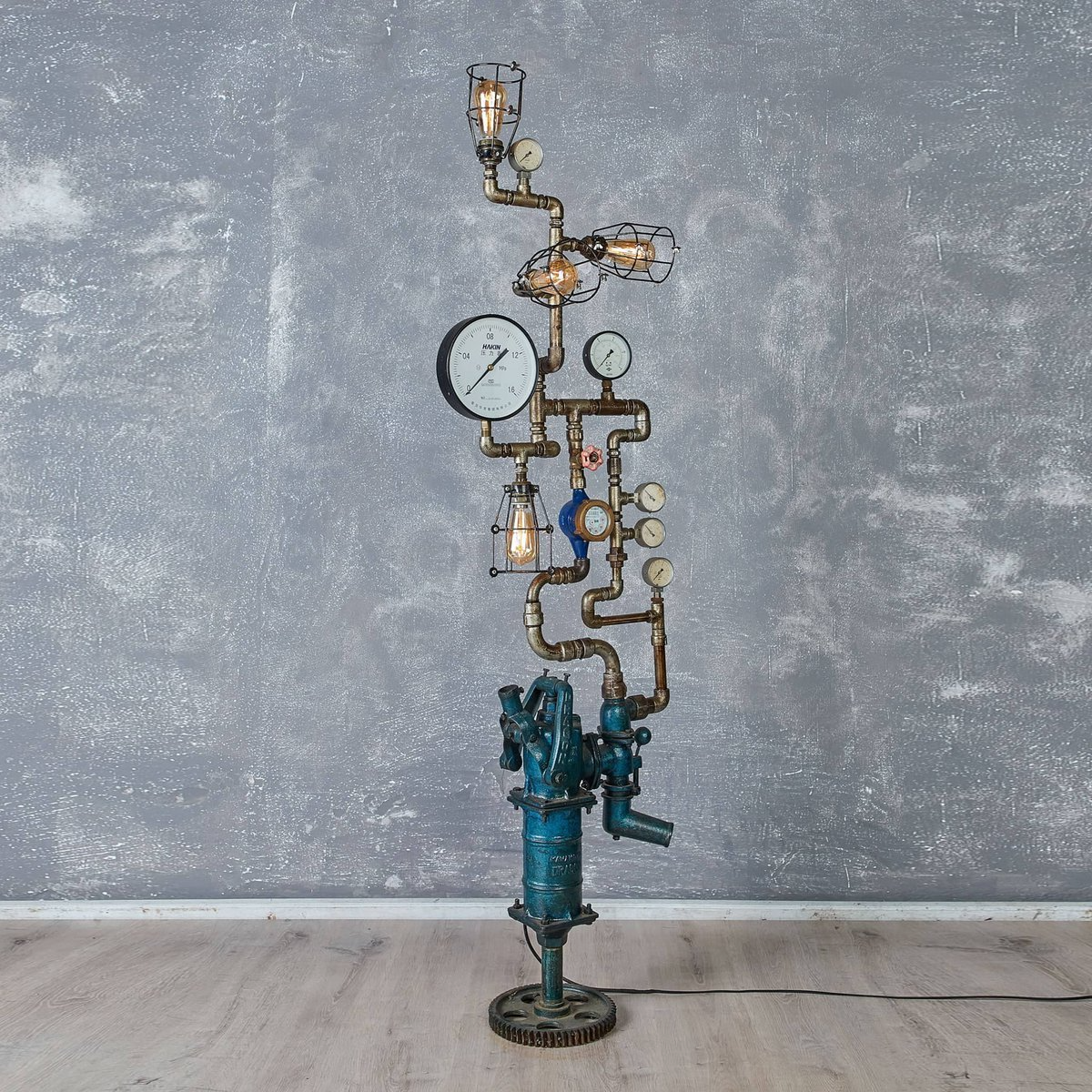 Golden - Pigs - Hohe, spektakuläre Wasserpumpenlampe