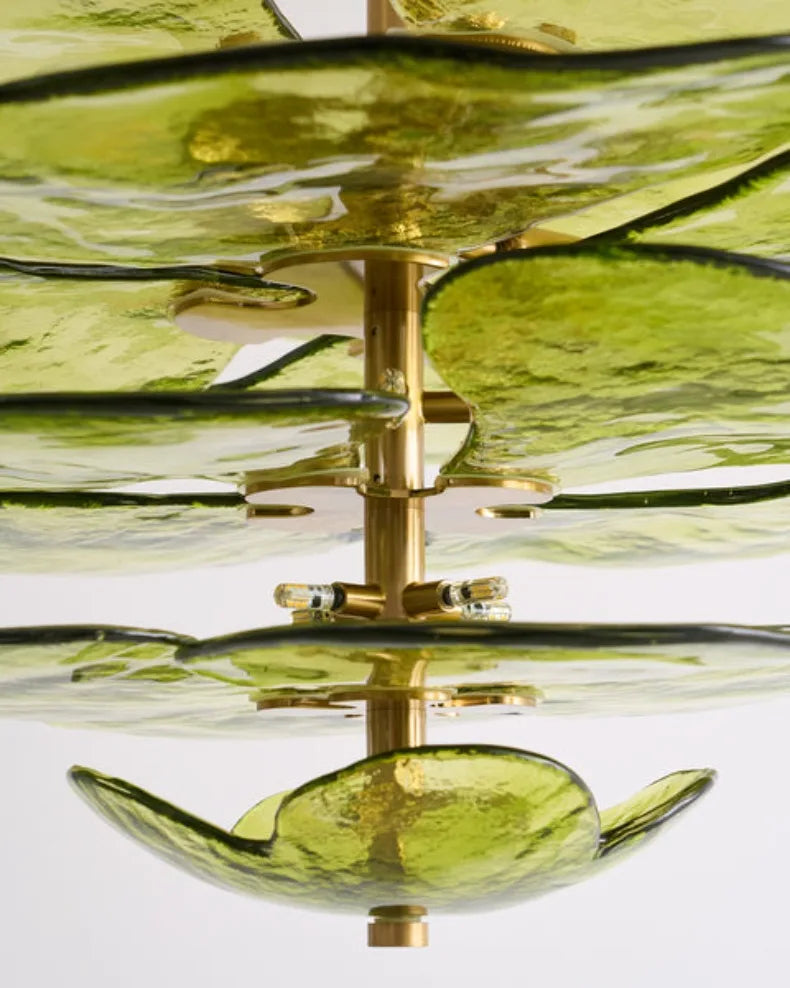 Claria - Lotusblatt-Kronleuchter aus Glas