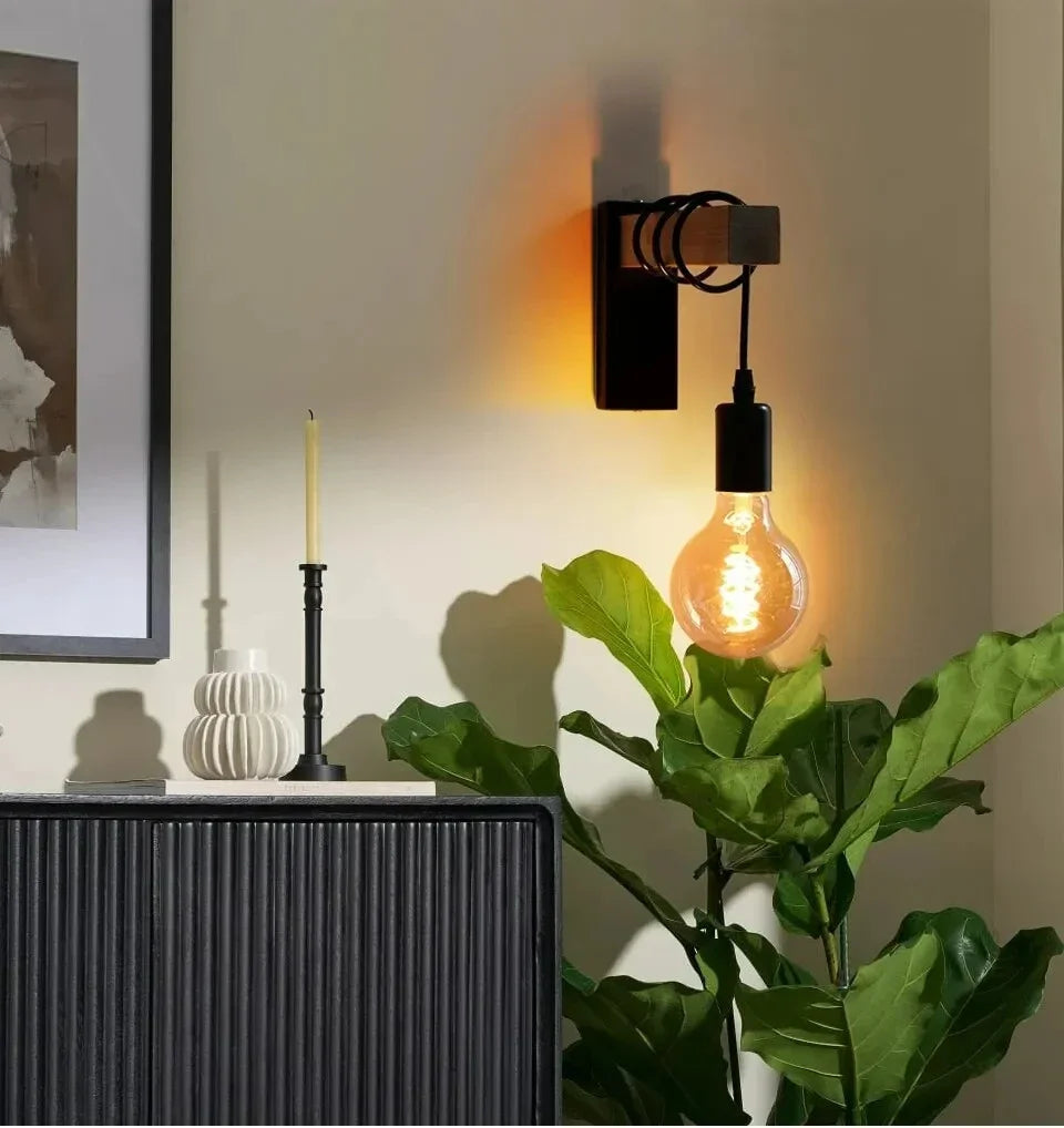 Flanca - Vintage-Wandleuchte aus Holz und Eisen mit