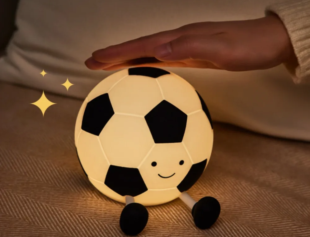 GlowKick - Fußball Nachtlicht aus Silikon, USB