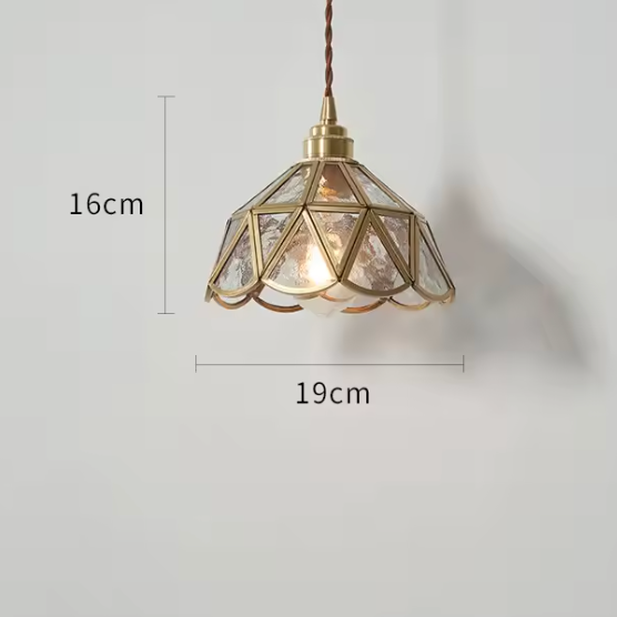 Zenita - Pendelleuchte aus Messing und Glas mit gedrehtem