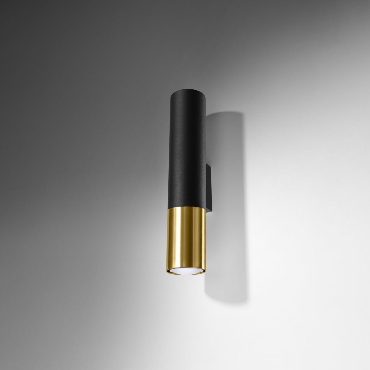 LOOPEZ - Wandleuchte, schwarz/gold, aus Stahl