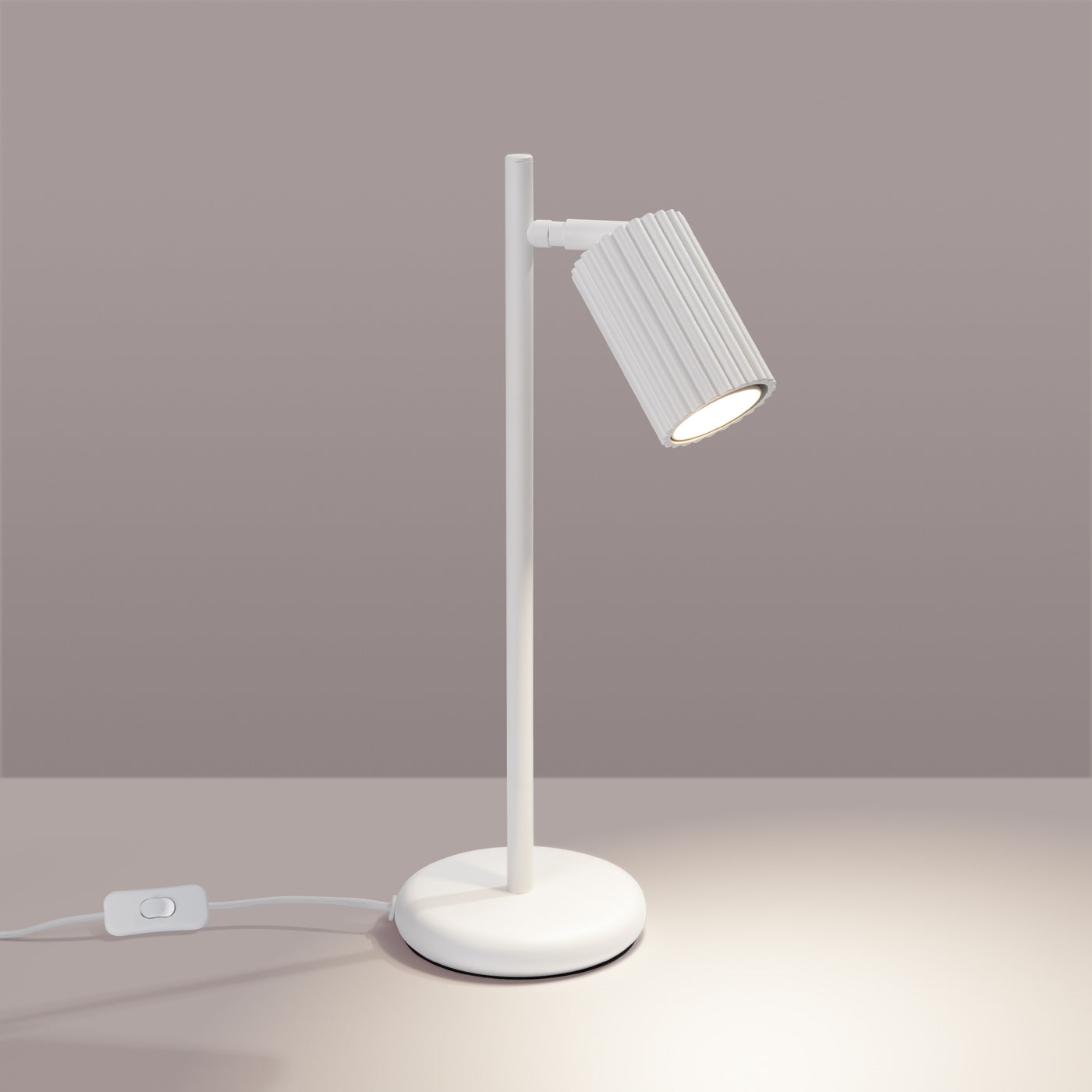 Lino - Tischlampe weiß im geriffelten Röhrendesign