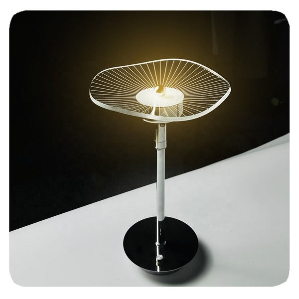 Studio - Moderne LED-Tischleuchte für Schlafzimmer &