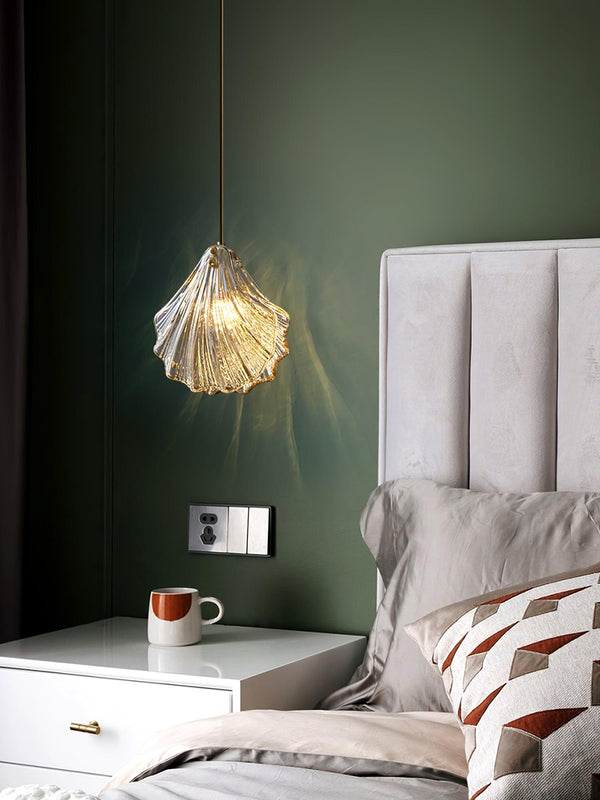 Shell“ - Mini-Pendelleuchte Shell aus Messing und Glas