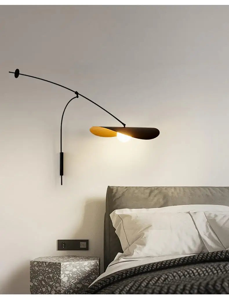 Verstellbare - Wand-/Pendelleuchte mit Milchglas