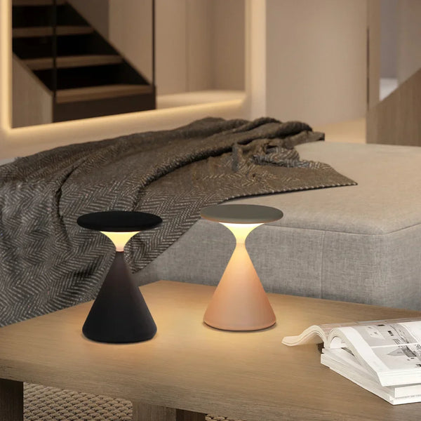 Tabla - Kabellose Tischleuchte in Sanduhrform aus Aluminium