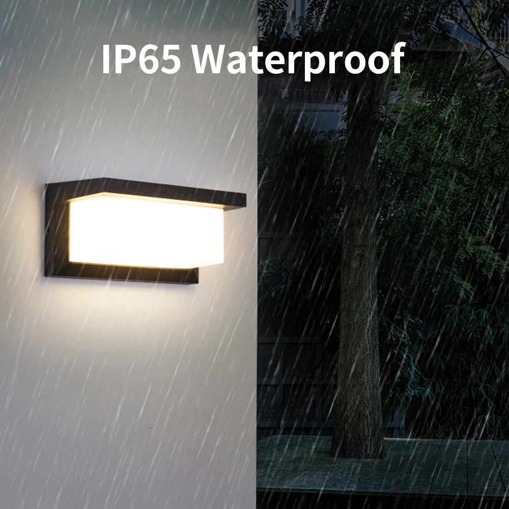 Natura - IP65 LED-Außenwandleuchte mit Radarsensor