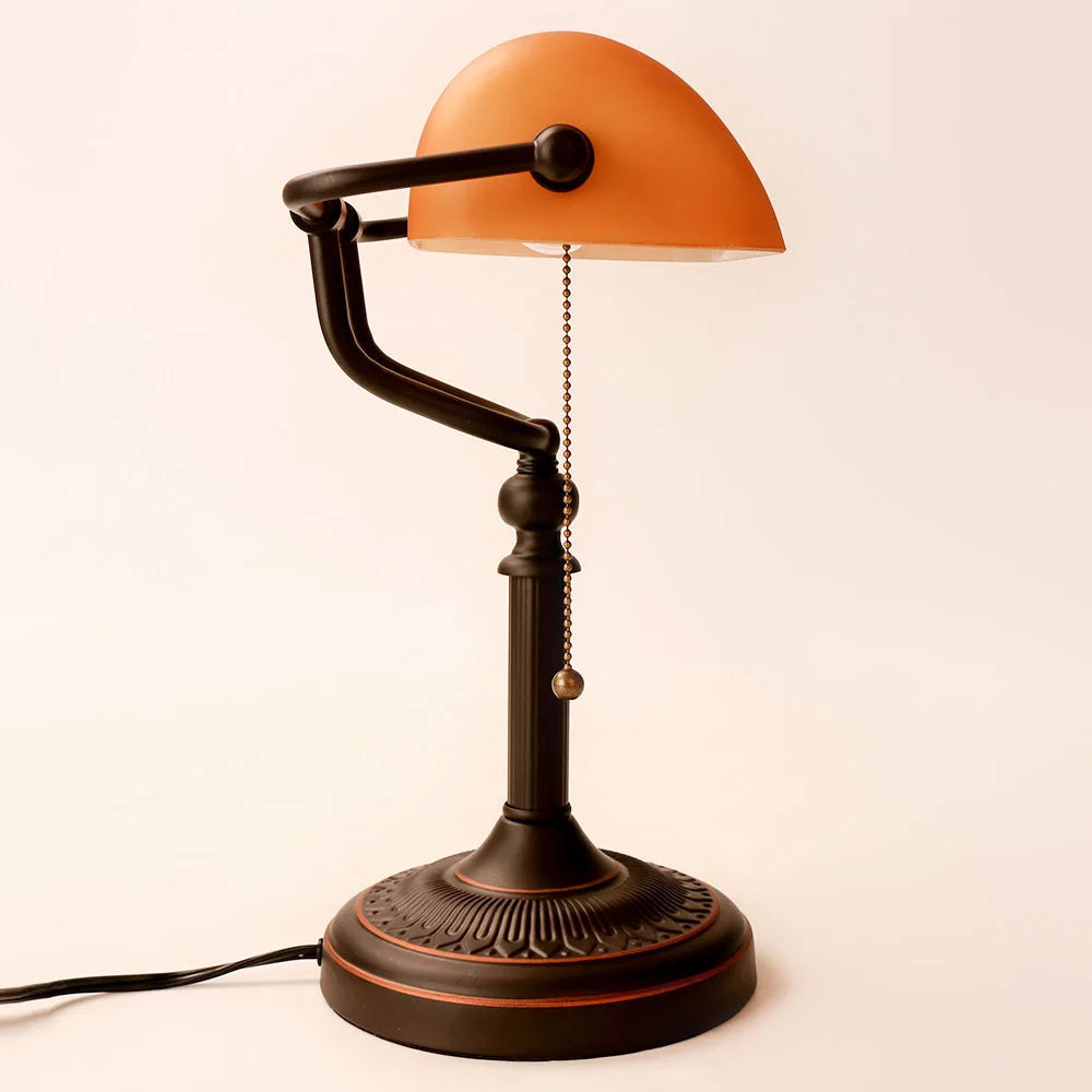 Studio - Vintage-Tischleuchte aus mattem, orangefarbenem