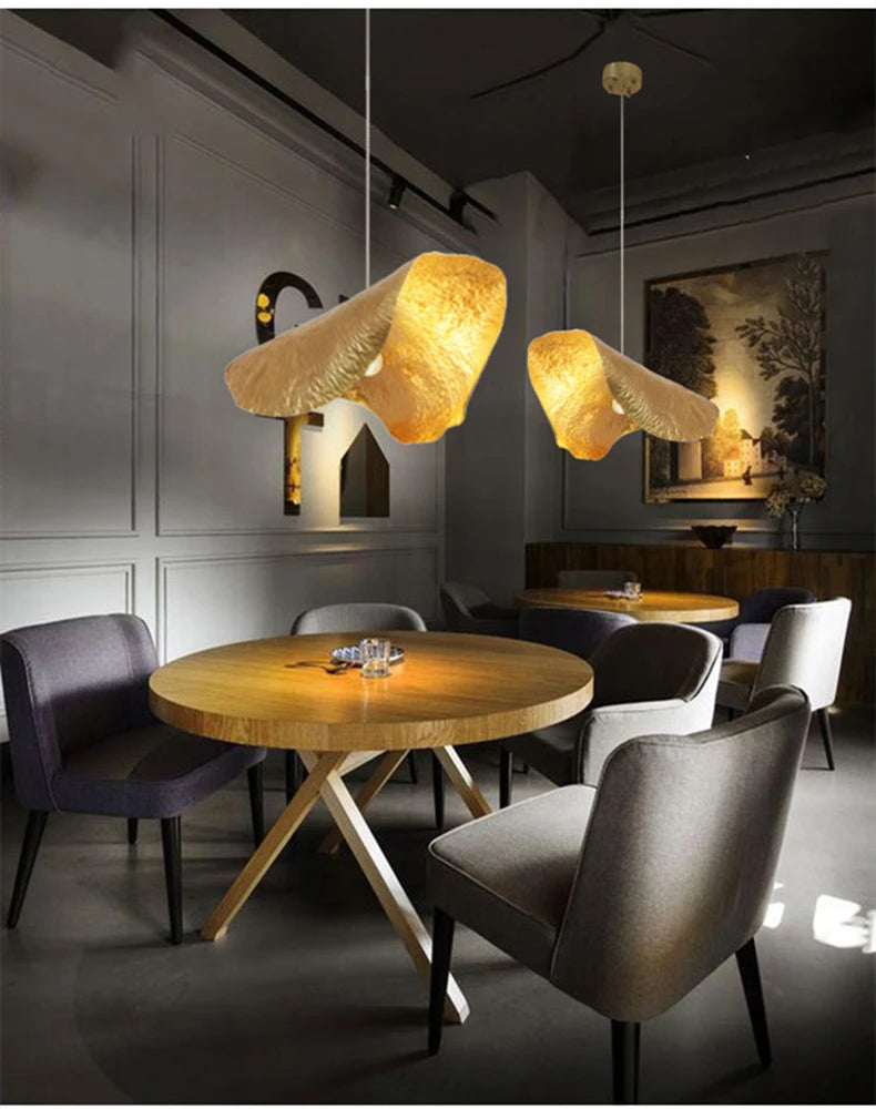 Polara - Kupfer-Pendelleuchte im Lotusblatt-Design