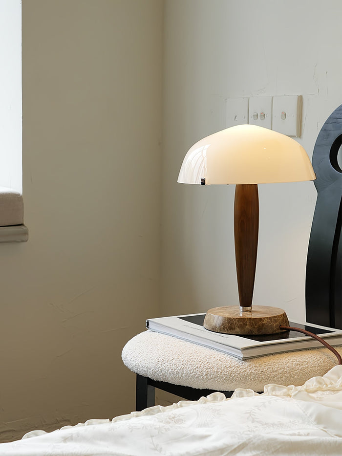 Mesalux - Elegante Tischlampe aus Glas & Walnuss mit Marmor
