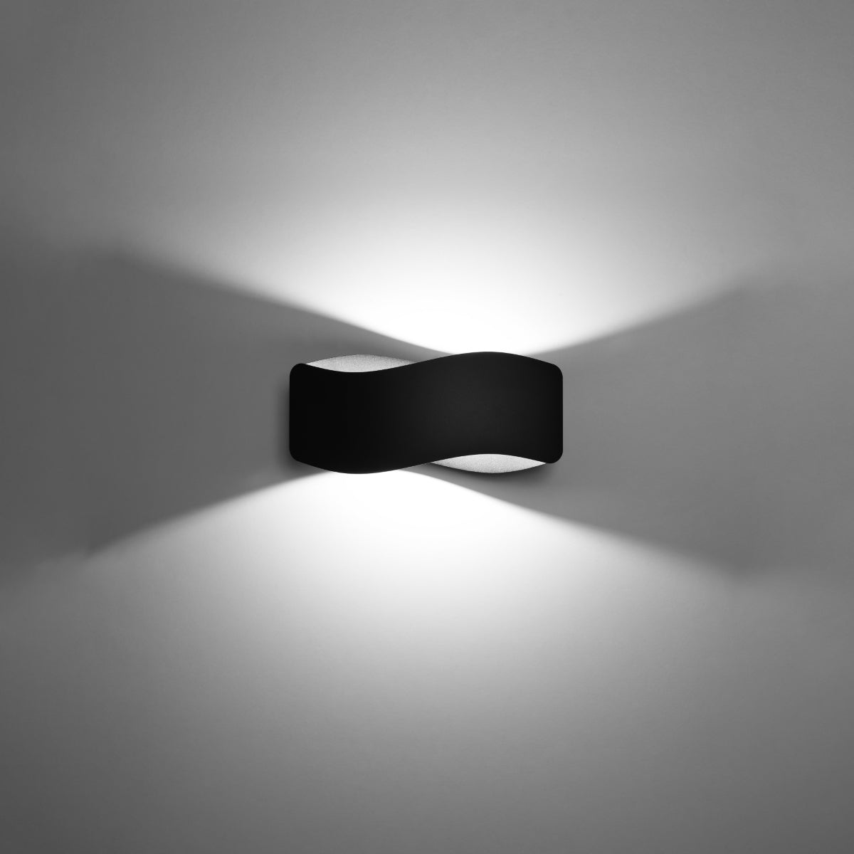 TILA - 30 Wandleuchte, schwarz