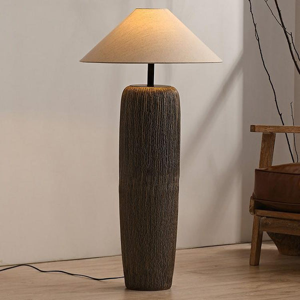 Rustikale - Stehlampe mit Stoffschirm