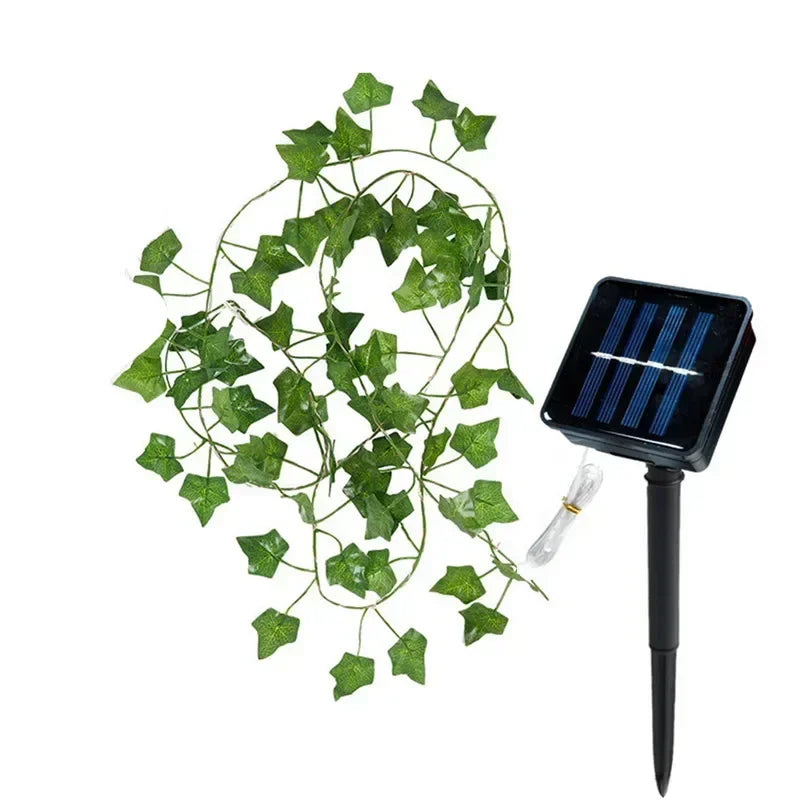 Ketta - Solarbetriebene Lichterkette mit Blumen und Blättern