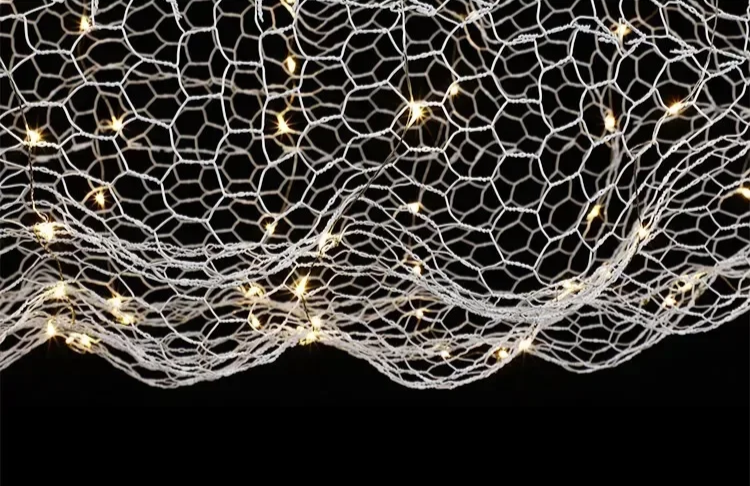 Dänische - Pendelleuchte Mesh Cloud aus Eisen