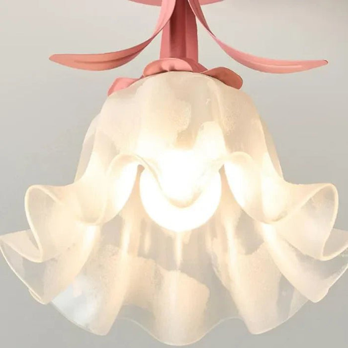 Claria - Tiffany-Deckenleuchte mit kleinen Glasblumen