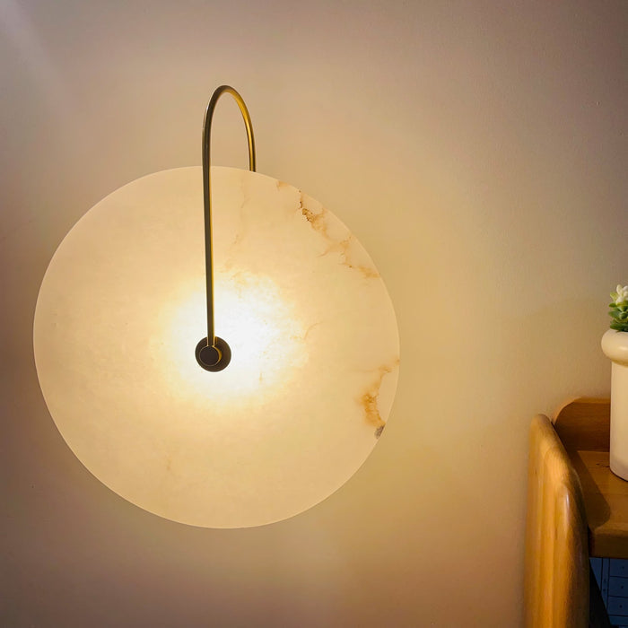 Beruhigende - LED-Wandleuchte in Alabaster-Optik