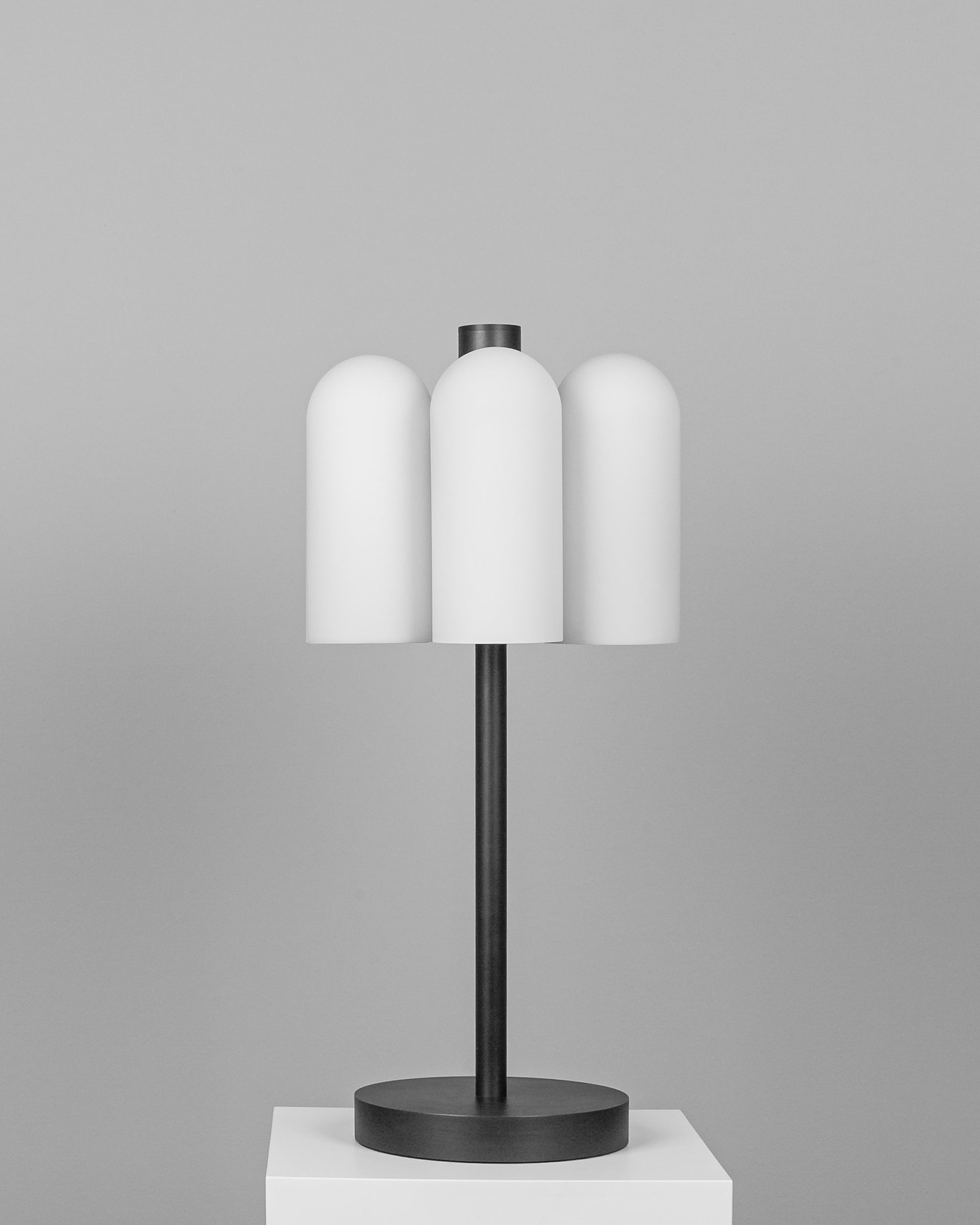 Metall/Glas - Designer-Tischleuchte, Metall/Glas